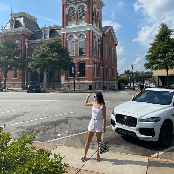 Meet your Posher, Hyeyoung - Picture 1 of 1